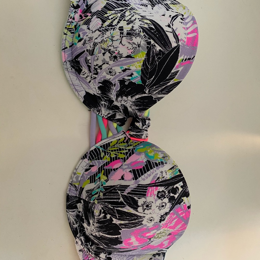 Victoria’s Secret Bandeau Bikini Top